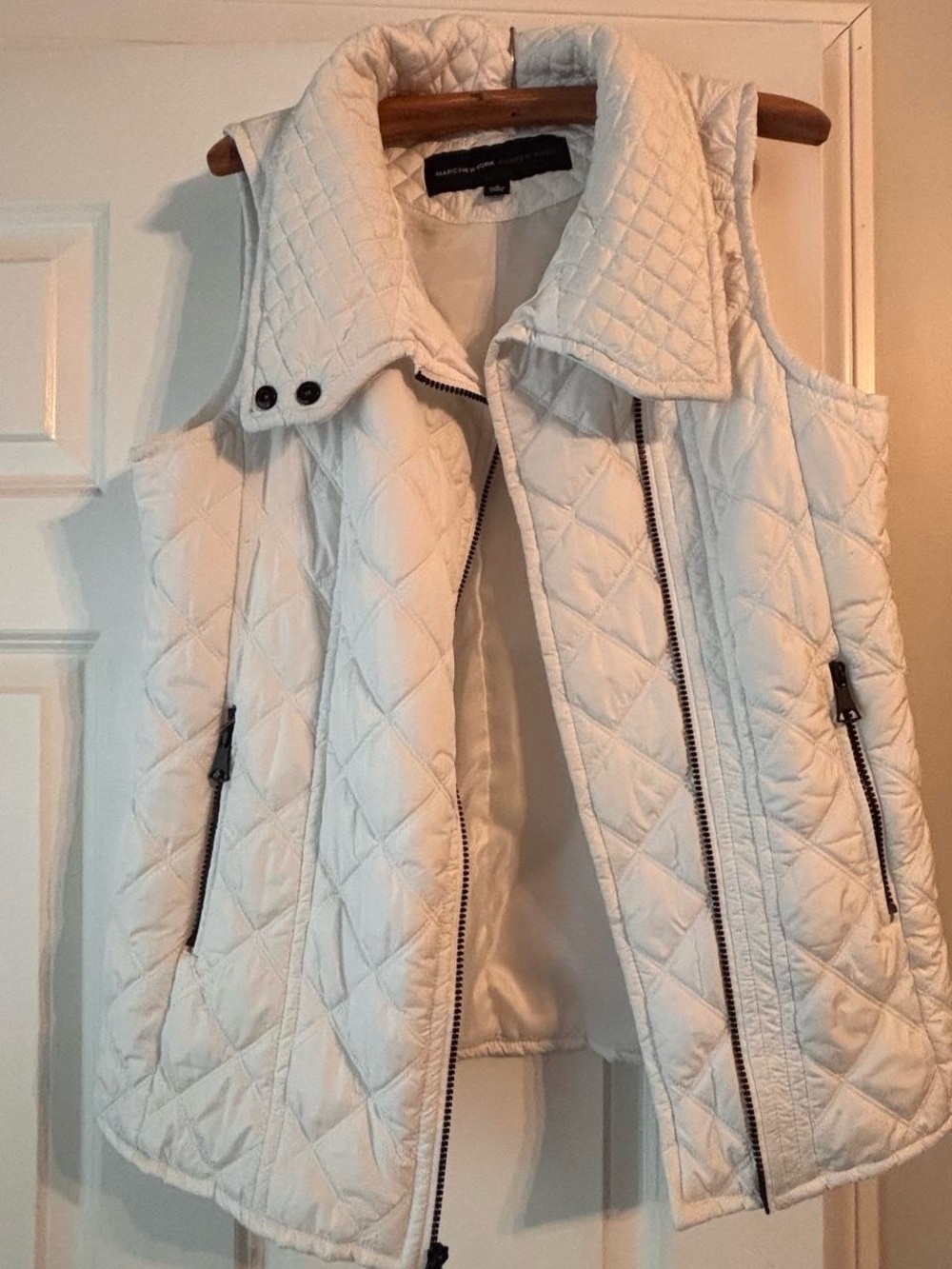 Marc New York Quilted White Sleeveless Puffer Vest
